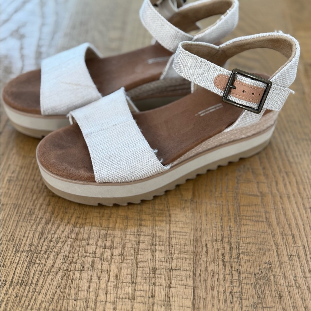 Toms White and Brown Platform Sandals